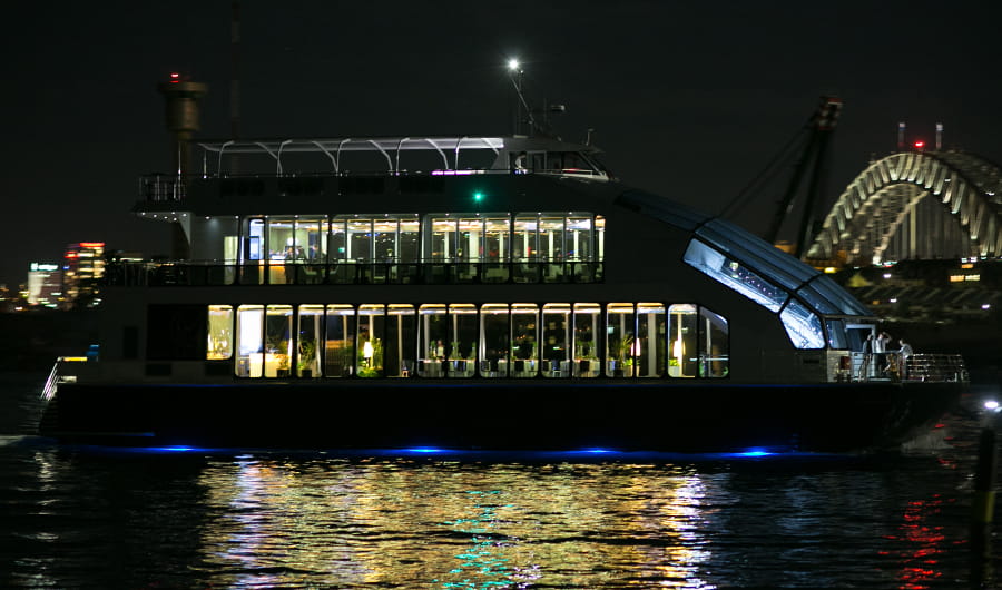 Luxurious Clearview dinner cruise on Sydney Harbour